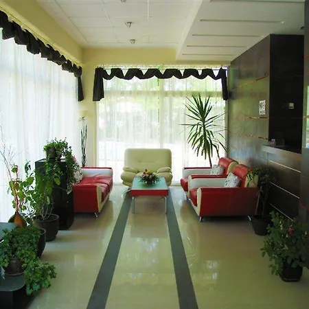 Sunrise מלון פרימורסקו