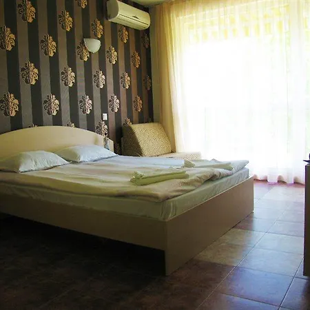 Sunrise Hotel